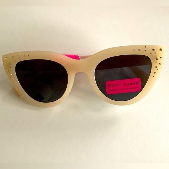 Betsey Johnson Rhinestone Cat Eye Sunglasses New